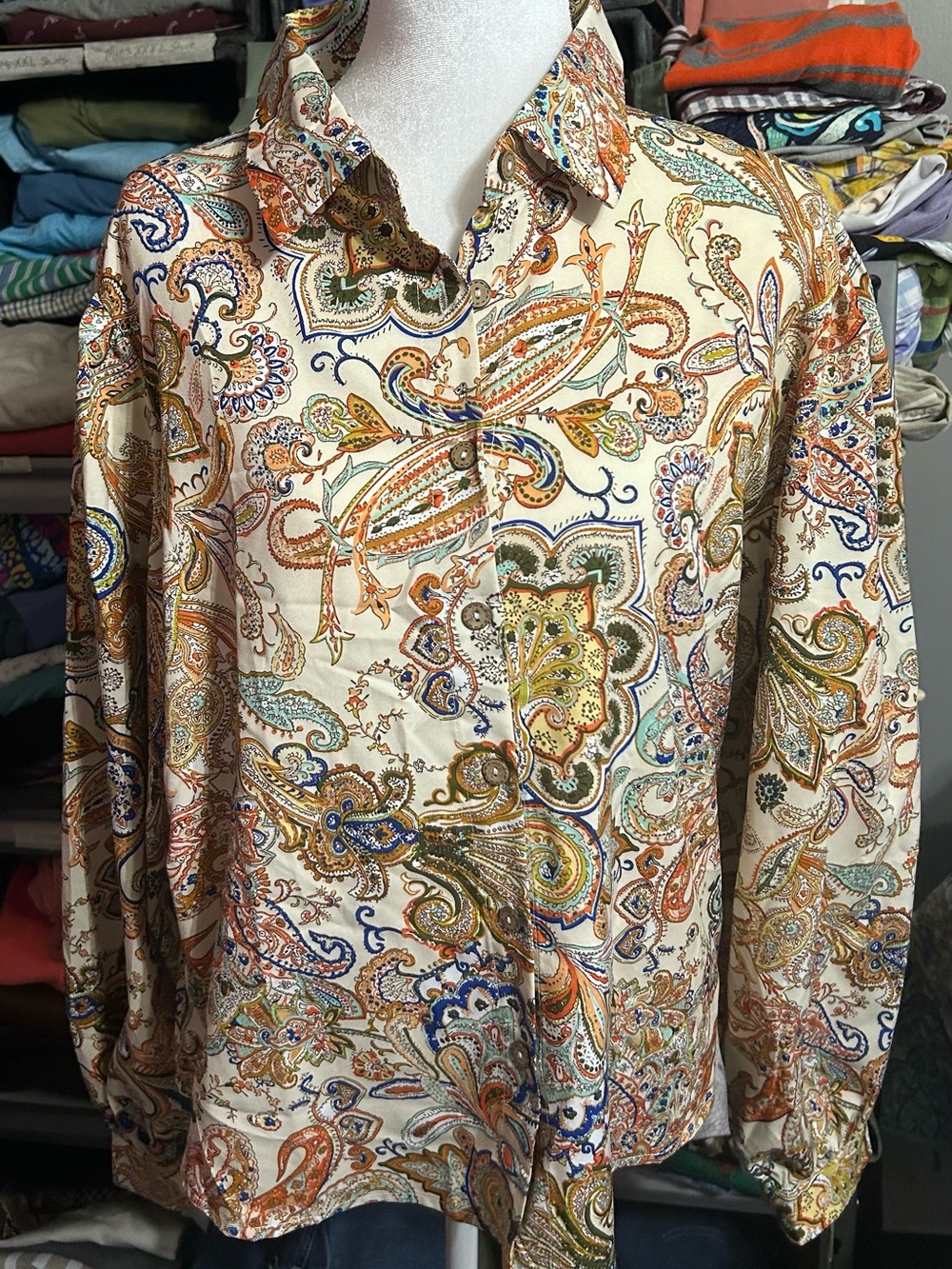 Women's Paisley Button-Up Blouse in Cream and Multicolor Size Large